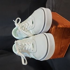 Vans Women Ward women's size 7.5 mint green